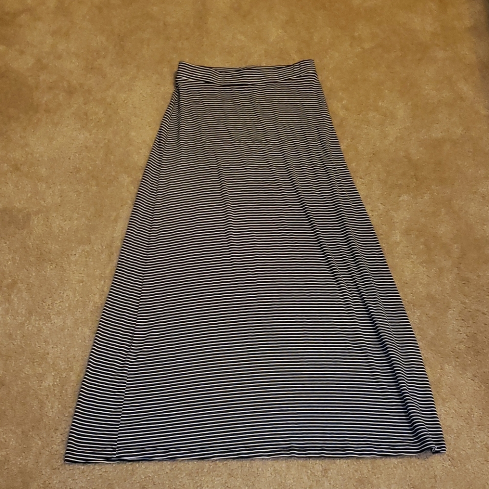 Lila Rose black and white striped long skirt